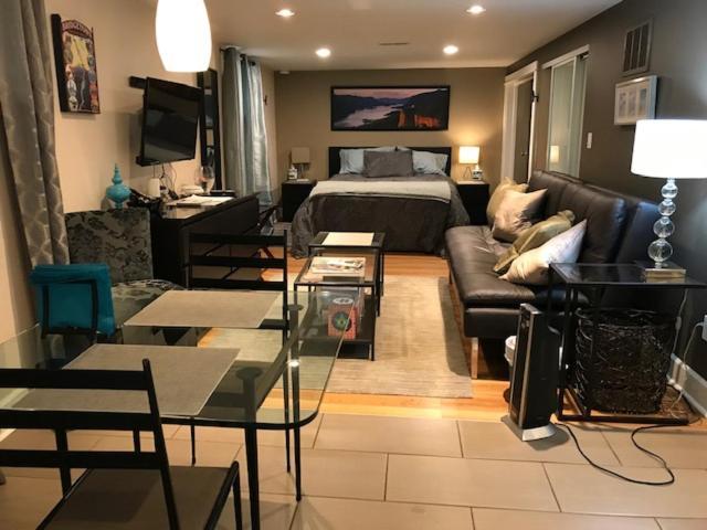 Boutique Style Apartment In The Heart Of Se Portland Exteriör bild
